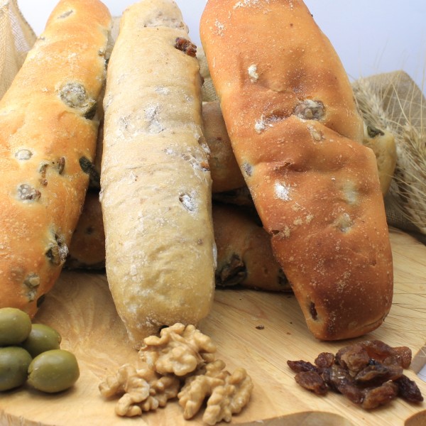 pane lungo cioccolato uvetta e olive maccalli